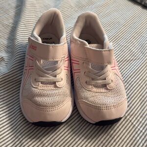 Asics toddler size 8 pink tennis shoes.